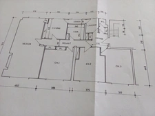 Appartement de 122 M2 avec 3 belles chambres et un grand salon, salle à manger centre Lisieux avec une cave et un grenier