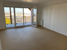 Appartement 2 pièces HONFLEUR (14) avec balcon et vue sur le pont de Normandie 