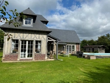 Maison de charme de 175 M2 8 pièces 4 chambres avec piscine extérieure chauffée dans la zone de SAINT ANDRE D'HEBERTOT (14)