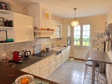 Charmante maison Normande de 135 M2 avec colombages et grand sous-sol 3 chambres à 15mn de Deauville