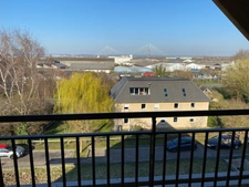 Appartement 2 pièces HONFLEUR (14) avec balcon et vue sur le pont de Normandie 