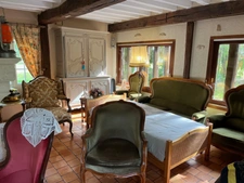 Maison de caractère avec colombages de 155 M2 avec 4 chambres avec une annexe 49 M2 sur 5000 M2 terrain