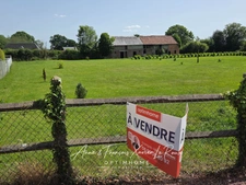 Terrain de 1000 M2 constructible à Duranville.
