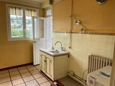 Appartement de 122 M2 avec 3 belles chambres et un grand salon, salle à manger centre Lisieux avec une cave et un grenier