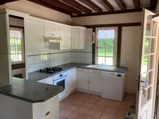 belle chaumière de caractère sur un terrain arboré avec une annexe et un bâtiment sur un terrain de 5200 M2 