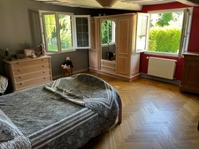 joli manoir de 156 M2 en surface utile avec son annexe sur une terrain d'1,3 hectares arboré
