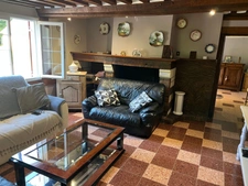 joli manoir de 156 M2 en surface utile avec son annexe sur une terrain d'1,3 hectares arboré
