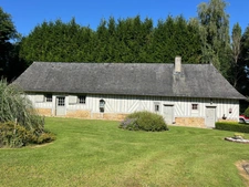 joli manoir de 156 M2 en surface utile avec son annexe sur une terrain d'1,3 hectares arboré