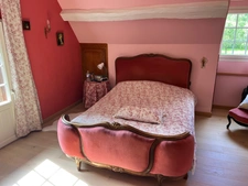 Maison de caractère avec colombages de 155 M2 avec 4 chambres avec une annexe 49 M2 sur 5000 M2 terrain
