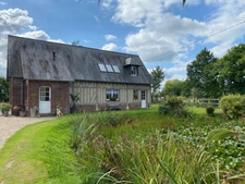 Maison de charme de 175 M2 8 pièces 4 chambres avec piscine extérieure chauffée dans la zone de SAINT ANDRE D'HEBERTOT (14)