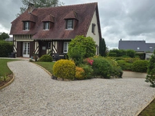 Charmante maison Normande de 135 M2 avec colombages et grand sous-sol 3 chambres à 15mn de Deauville