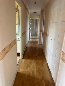 Appartement de 122 M2 avec 3 belles chambres et un grand salon, salle à manger centre Lisieux avec une cave et un grenier
