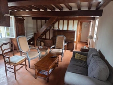 Maison de charme de 100 M2, 5 pièces 3 chambres avec une piscine et annexe sur un terrain de 4700 M2 à BONNEVILLE LA LOUVET (14)