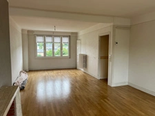 Appartement de 122 M2 avec 3 belles chambres et un grand salon, salle à manger centre Lisieux avec une cave et un grenier