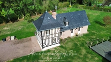 Maison de charme de 100 M2, 5 pièces 3 chambres avec une piscine et annexe sur un terrain de 4700 M2 à BONNEVILLE LA LOUVET (14)
