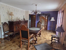 Maison de 145 M2 avec 5 chambres, grand sous-sol,  carport de 44 M2 et une dépendance de 40 M2 à SAINT LEGER DE RÔTES 