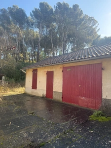 Terrain 10500m2 avec maison à rénover VENTABREN (13)
