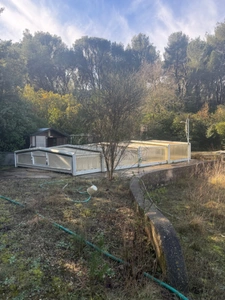 Terrain 10500m2 avec maison à rénover VENTABREN (13)