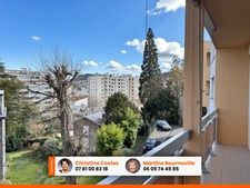 CHAMALIERES : APPARTEMENT T3 TRAVERSANT AVEC BALCON, GARAGE ET CAVE