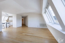CHAMALIERES : APPARTEMENT D'EXCEPTION AVEC BEAUX VOLUMES ET VUE