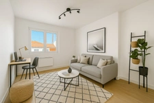 CLERMONT-FD LES SALINS : STUDIO ENTIEREMENT RENOVE