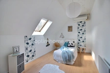 Maison / plain pied / Jardin / 4 chambres / piscine / 60410