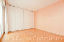 LIVRY GARGAN - 5 PIECES - 122,5 m² - RESIDENCE PIERRE DE TAILLE - ASCENSEUR - 2 BALCONS - DOUBLE BOX