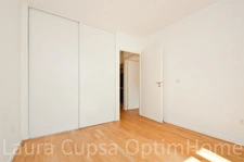 ISSY LES MOULINEAUX - 9 MIN GARE DE CLAMART - 15 MIN L12 - 4 PIECES - 84,53 M² - TERRASSE ET JARDINET - CAVE - PARKING 