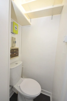 CHATILLON - 16 MIN A PIED METRO L13 - 4 MIN T6 CENTRE VILLE - STUDIO AU DERNIER ETAGE SANS ASCENSEUR