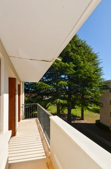 3 PIECES - 61,38 m² - BALCON, CAVE ET BOX - RESIDENCE EN PIERRE DE TAILLE