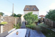 SAINT-PRIX (VAL D'OISE 95) - En exclusivité - Maison individuelle - 5 pièces - 97 m² habitables (115 m² au sol) - Sous-sol total (env 52 m²) - Parcelle de 385 m²