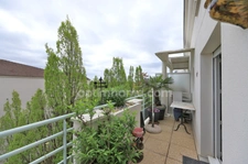 EAUBONNE (95, VAL D'OISE) : Duplex 5 pièces F5/T5 - 94,94 m² (env 109 m² au sol) + balcon-terrasse env 13 m² + 2 stationnements en sous-sol + cave