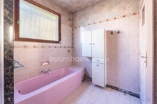 HOUILLES, YVELINES (78) - Maison individuelle 172 m² habitables - 8 pièces - 5 chambres - sous-sol total de 106 m² 