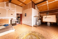HOUILLES, YVELINES (78) - Maison individuelle 172 m² habitables - 8 pièces - 5 chambres - sous-sol total de 106 m² 