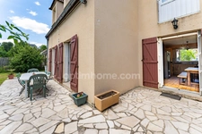 Maison de 6 pièces principales - 5 chambres - sous-sol - Parcelle 800 m² - Gare de Nointel-Mours à 300 m (Paris Gare du Nord ligne H en 39 min)