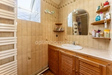 Maison de 6 pièces principales - 5 chambres - sous-sol - Parcelle 800 m² - Gare de Nointel-Mours à 300 m (Paris Gare du Nord ligne H en 39 min)