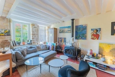 AUVERS-SUR-OISE, VAL D’OISE (95) : Maison de charme - 104 m² habitables (129 m² au sol) – 5 pièces principales - cave troglodyte - jardin