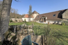 PRESLES (95, VAL D’OISE) : En exclusivité - Au cœur d’un ancien corps de ferme, habitation entièrement rénovée de 180 m² habitables (210 m² au sol) – 6 pièces principales – séjour de 65 m² - 3 chambr