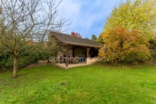 SAINT-PRIX, VAL D’OISE (95) : Propriété de 230 m² habitables (255 m² au sol) - 9 pièces principales - 7 chambres - 3 garages – Piscine – Préau – Abri de jardin - Cave – Parcelle de 1 656 m²