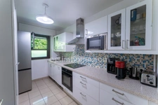 ENGHIEN-LES-BAINS (VAL D'OISE, 95) - Proche lac - F4/T4 - 4 pièces sans travaux - 83,51 m² - loggia - 1 stationnement en sous-sol