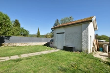 10 minutes NUITS-SAINT-GEORGES : Maison de village T3 avec jardin et atelier