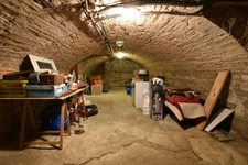 HAUTES COTES – Maison ancienne de caractère avec dépendances, terrasse et jardin clos