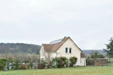 Maison familiale T6 avec terrasse sud-ouest et terrain clos – Proche Nuits Saint-Georges