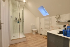 Maison rénovée T6 à vendre à 10 minutes de Nuits-Saint-Georges – Charme de l’ancien et confort moderne