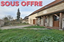 Maison rénovée T6 à vendre à 10 minutes de Nuits-Saint-Georges – Charme de l’ancien et confort moderne