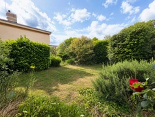Chenôve - Maison 4 chambres avec garage et vue dégagée