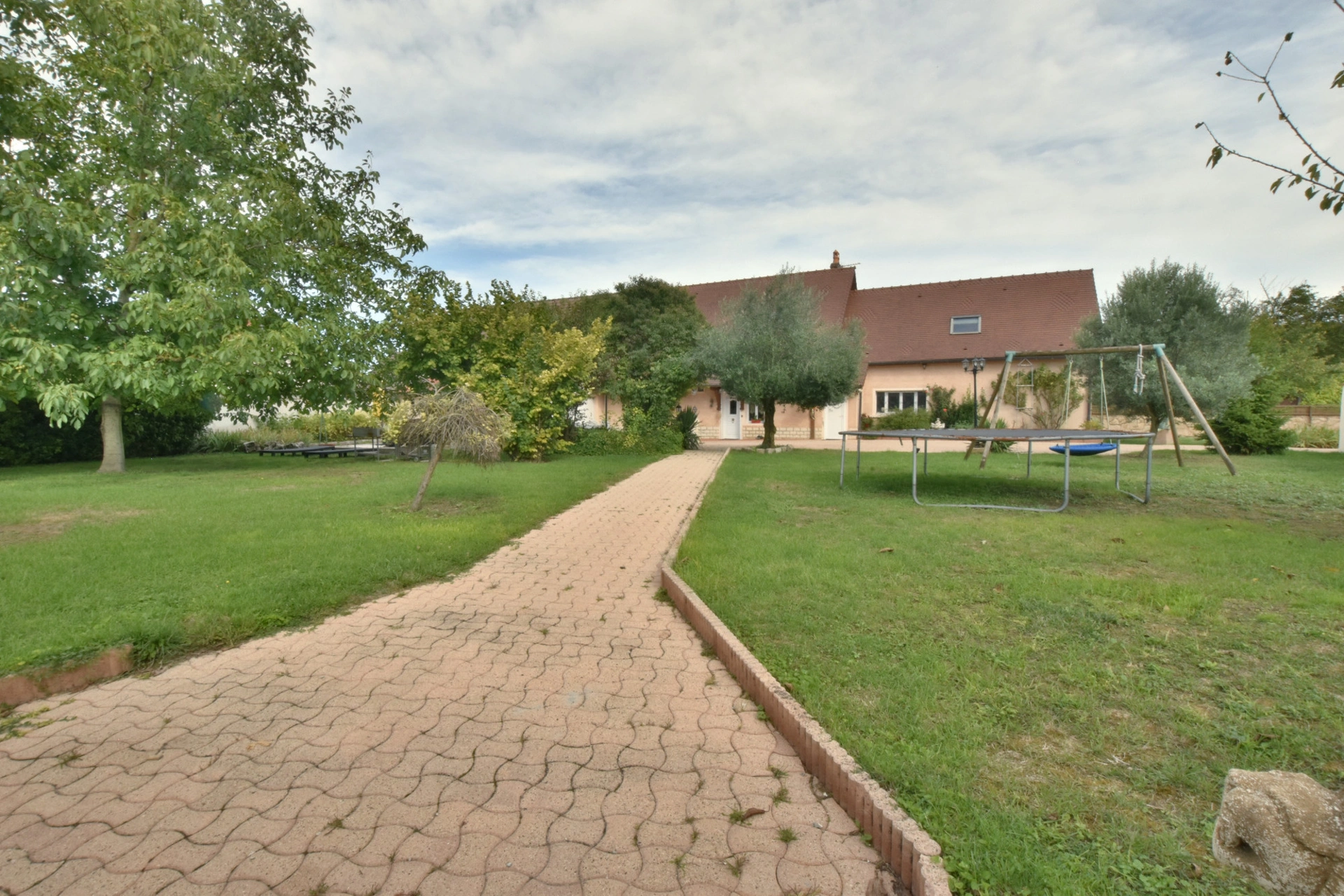 Maison 8 pièces 254 m² · à Flagey Echezeaux · 254 m² · 730 000 €