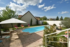 Maison T6 avec terrasse, piscine et jardin sans vis-à-vis à NUITS-Saint-Georges