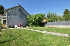 10 minutes NUITS-SAINT-GEORGES : Maison de village T3 avec jardin et atelier