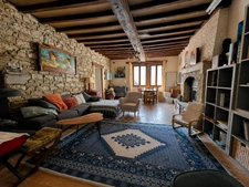 Entre Dijon et Nuits-Saint-Georges – Maison de village avec jardin et dépendances